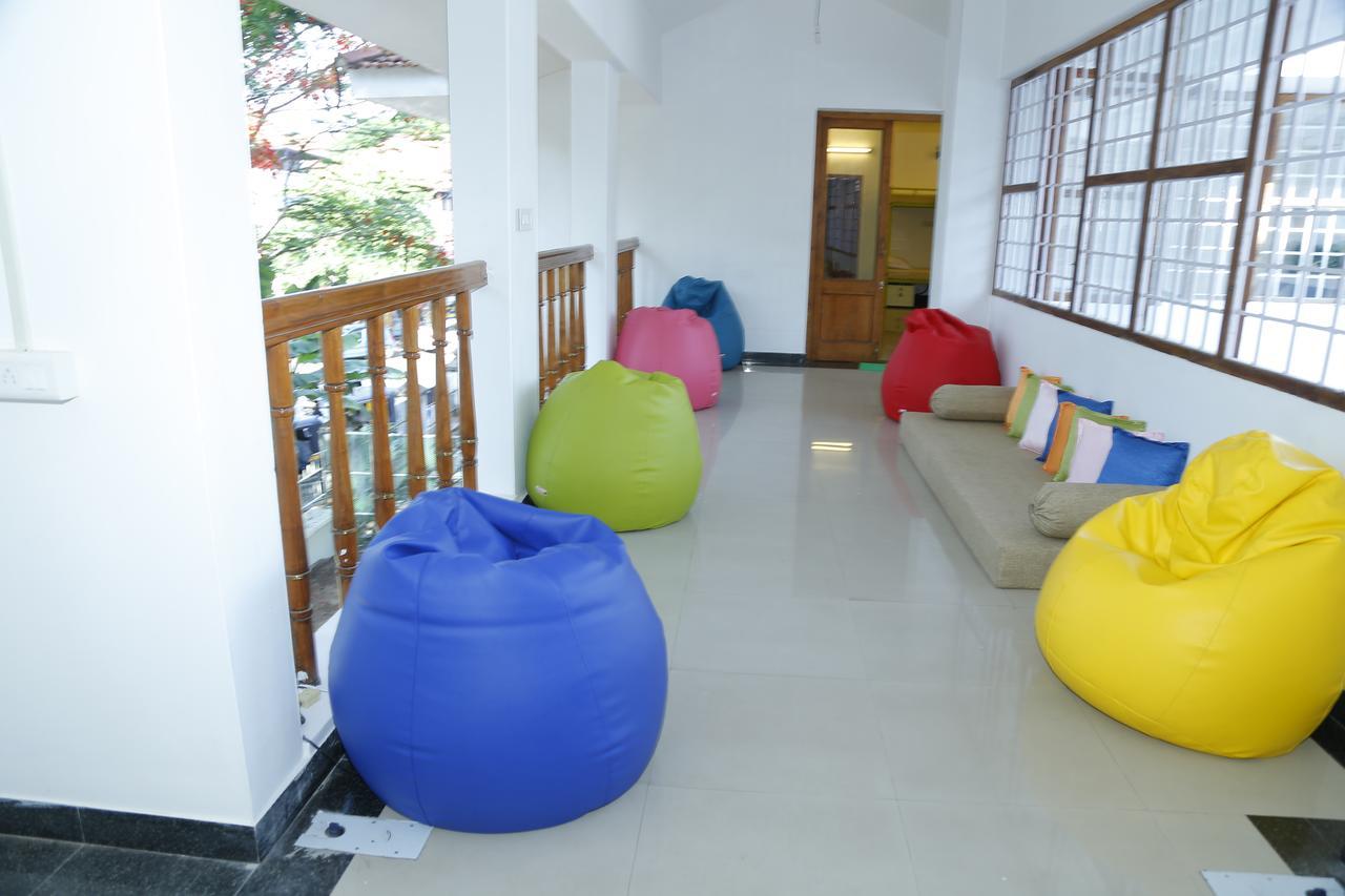 Hostel By The Sea Kochi Ngoại thất bức ảnh